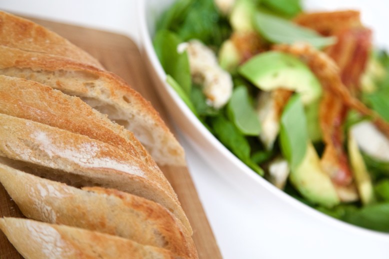 Bacon Avocado Salade met groene asperges