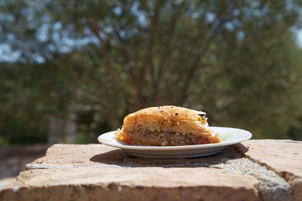 Baklava van de lokale bakker in Magganos