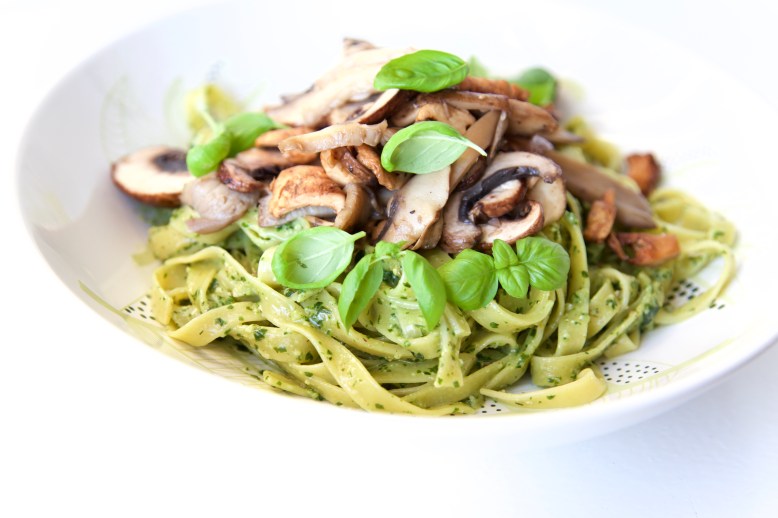 verse pasta met amandelpesto
